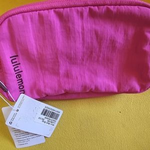 Bnwt Lululemon bag
